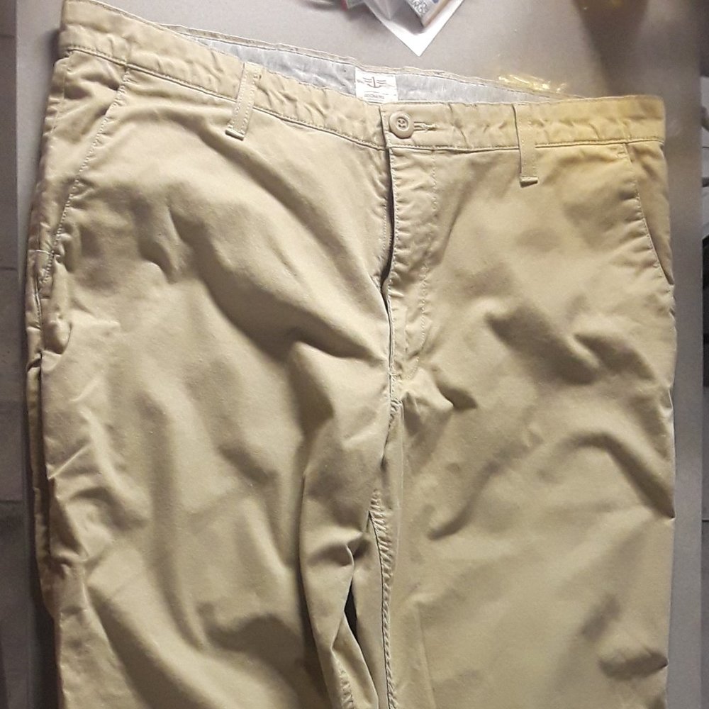 Dockers Khakis 38 x 30